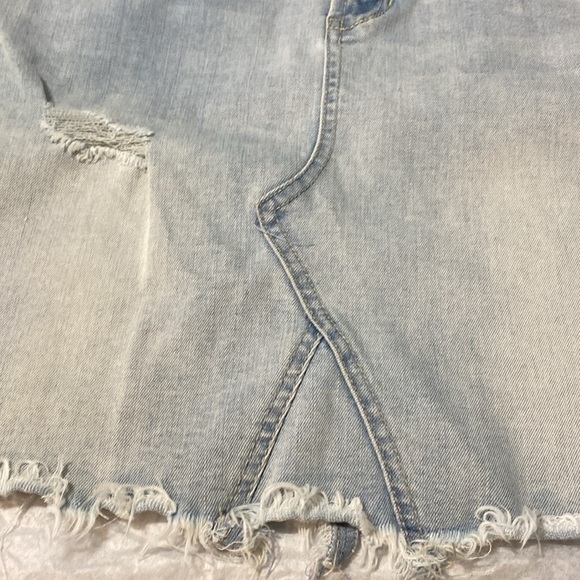 Celebrity Pink | Light Blue Denim Skirt - distressed hem - 26 - Picture 5 of 10